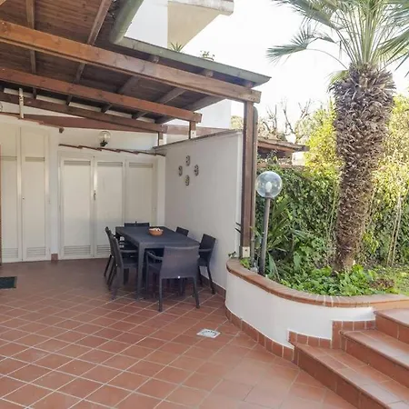 House Near Rome *